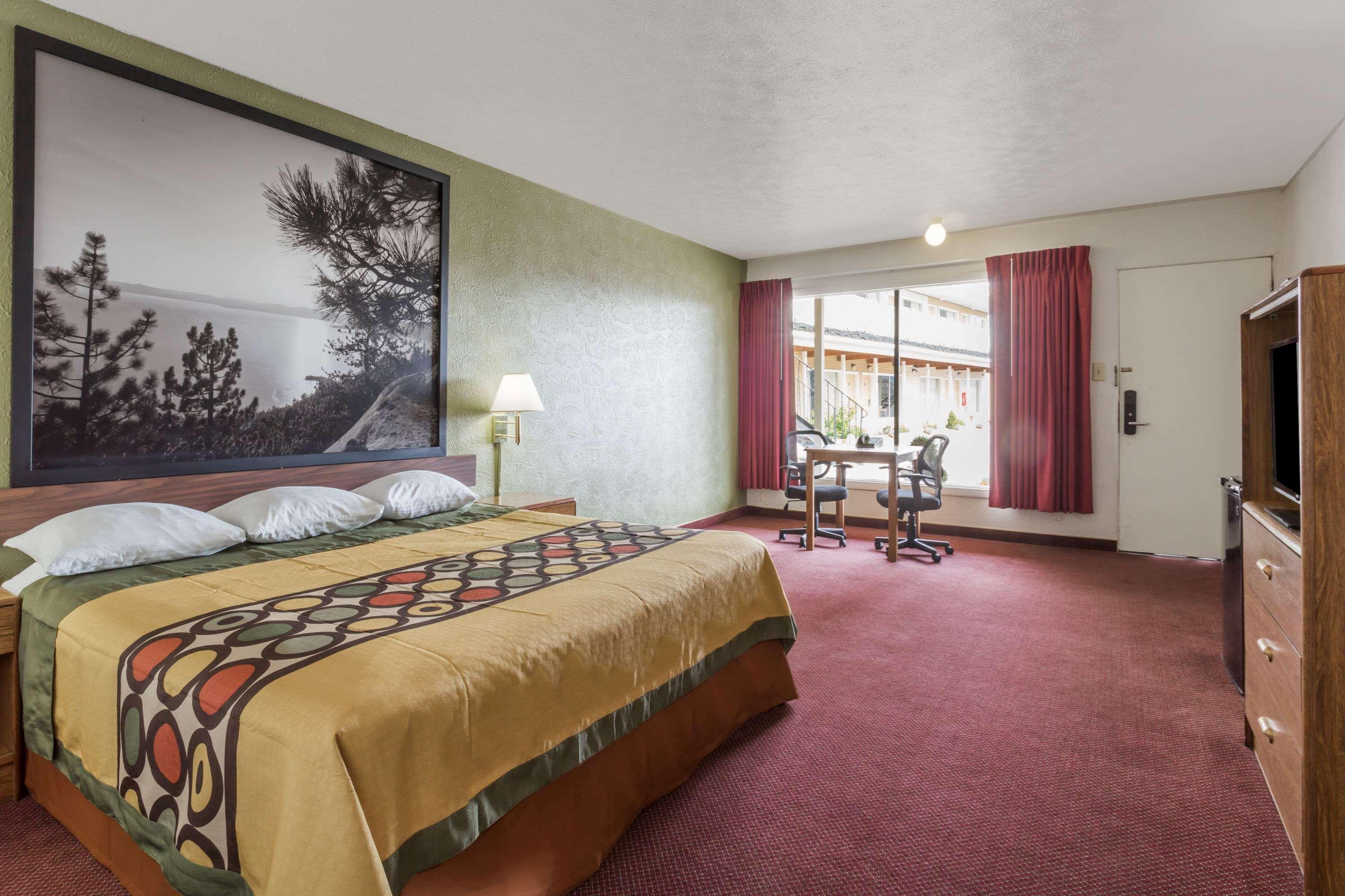 ซูเปอร์ 8 บาย วินด์แฮม เวลส์ Hotel ภายนอก รูปภาพ